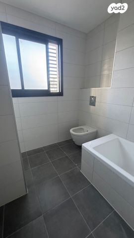 דירה, יד לבנים, רמת גן