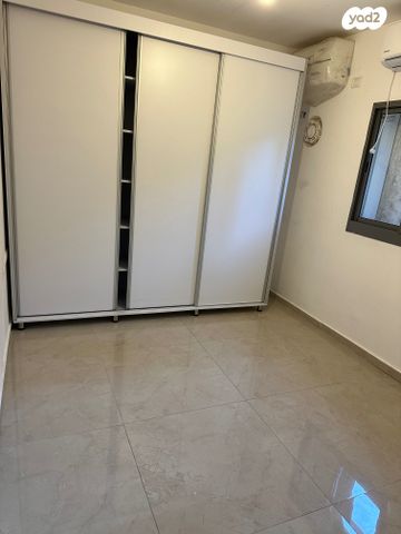 דירה, יוסף חכמי, בית וגן, ירושלים