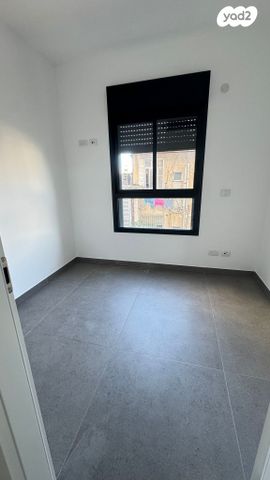 דירה, יד לבנים, רמת גן