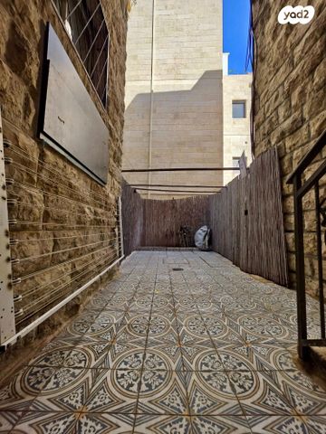 דירת גן, חזקיהו המלך, קטמון הישנה, ירושלים