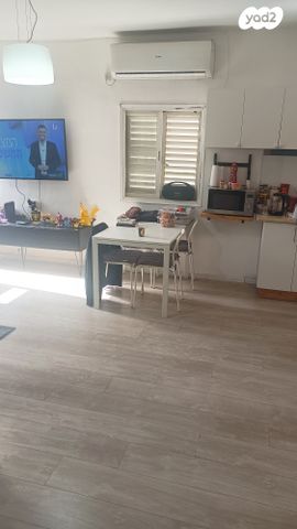 דירה, השרון, רסקו א', חולון