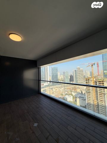 דירה, תוצרת הארץ 5, נחלת יצחק, תל אביב יפו