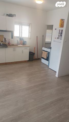 דירה, השרון, רסקו א', חולון