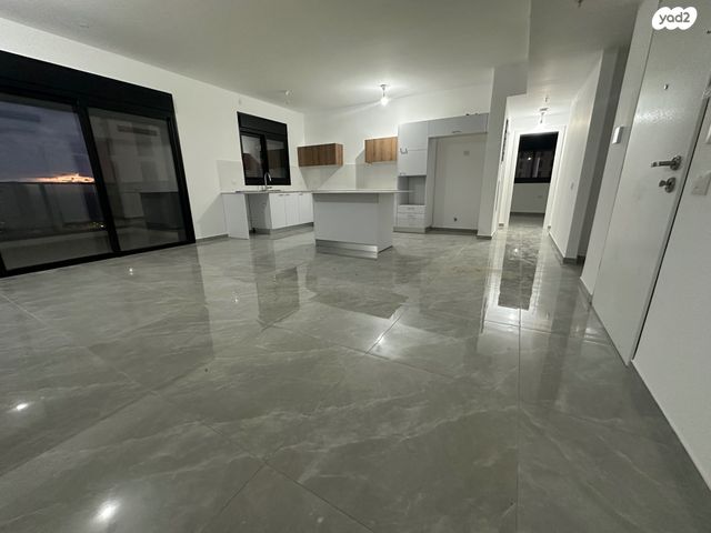 דירה, אמנון ליפקין שחק 6, נוף הטיילת, נתניה