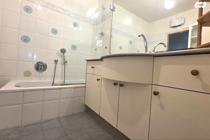 בית פרטי/ קוטג', סביון