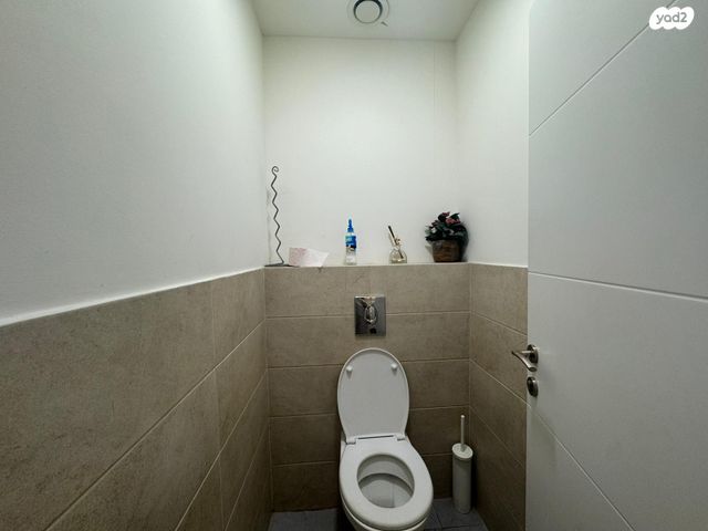 חנויות/ שטח מסחרי, חלוצי התעשייה, אזור תעשיה מפרץ, חיפה