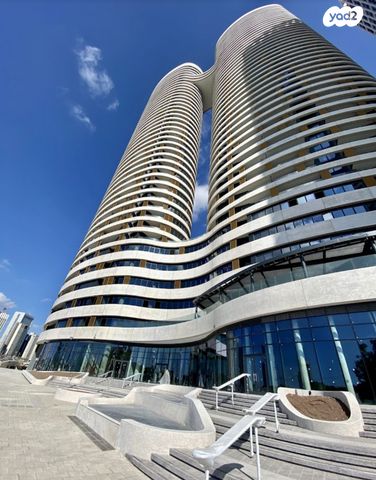 דרך מנחם בגין 158