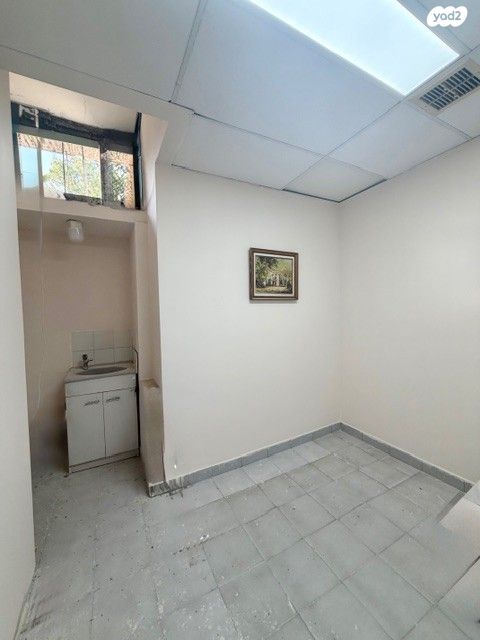 קליניקות, ישעיהו 24, רמת חן, רמת גן