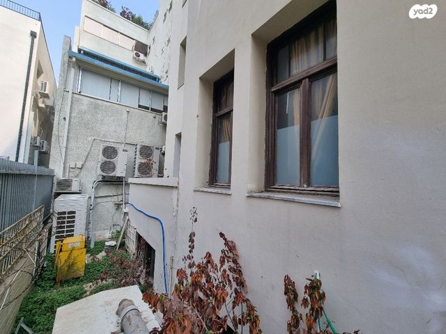 בניין משרדים, תל אביב יפו