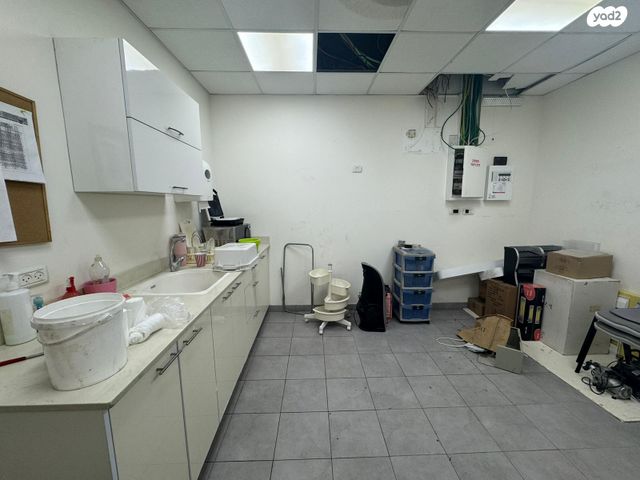 חנויות/ שטח מסחרי, חלוצי התעשייה, אזור תעשיה מפרץ, חיפה