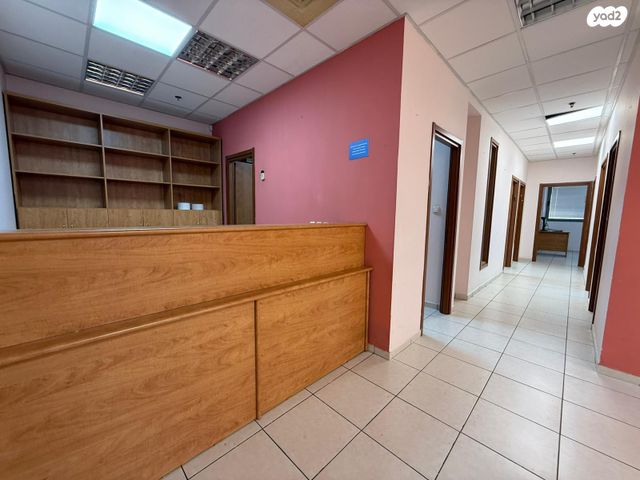 משרדים, דרך בר יהודה 52, אזור תעשיה, נשר