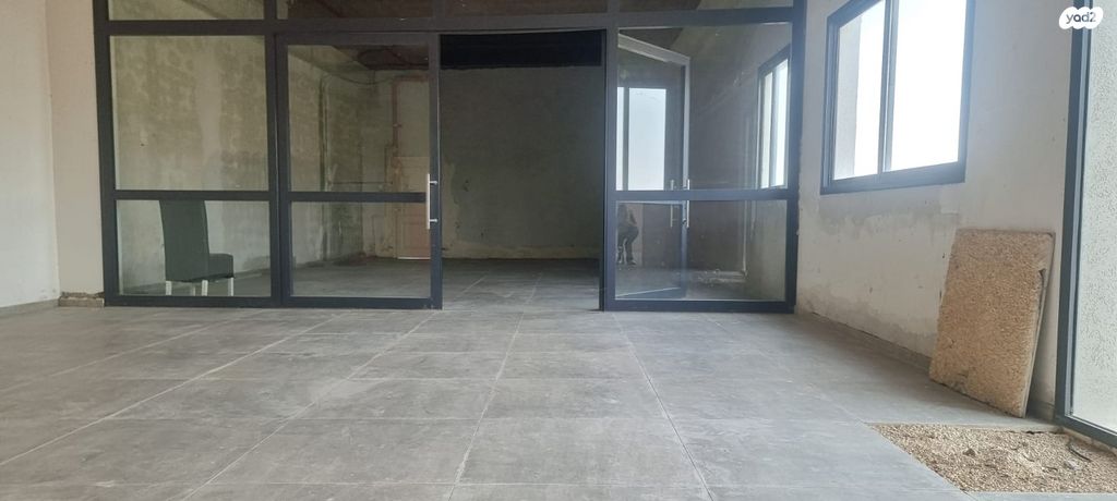 משרדים, אור עקיבא