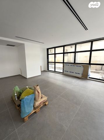 חנויות/ שטח מסחרי, שפירא 5, שוק תלפיות, חיפה