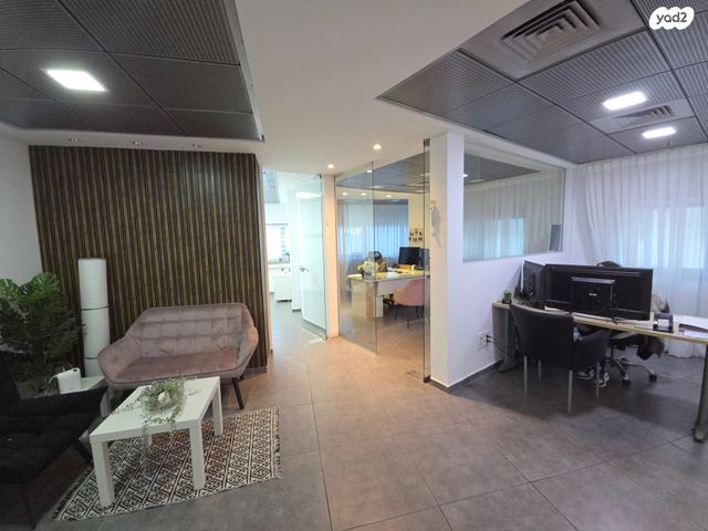 משרדים, התקשורת, קרית איתנים, אשדוד