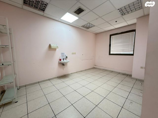 משרדים, דרך בר יהודה 52, אזור תעשיה, נשר