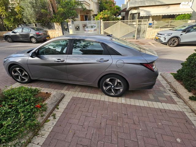 יונדאי אלנטרה