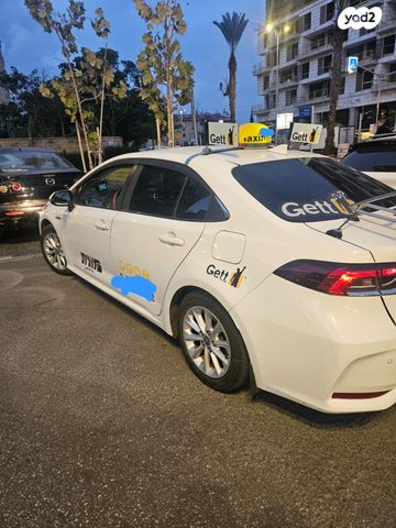 טויוטה קורולה