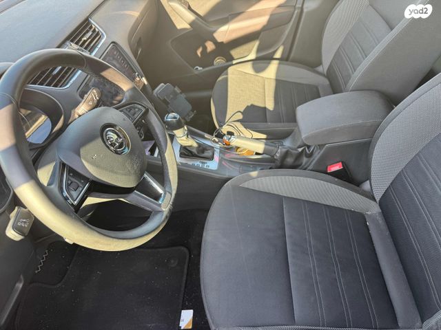 סקודה אוקטביה