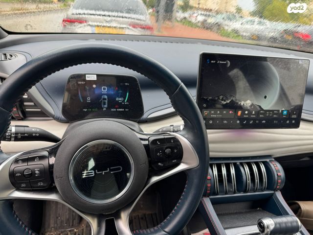 מודעת רכב בי.ווי.די אטו 3