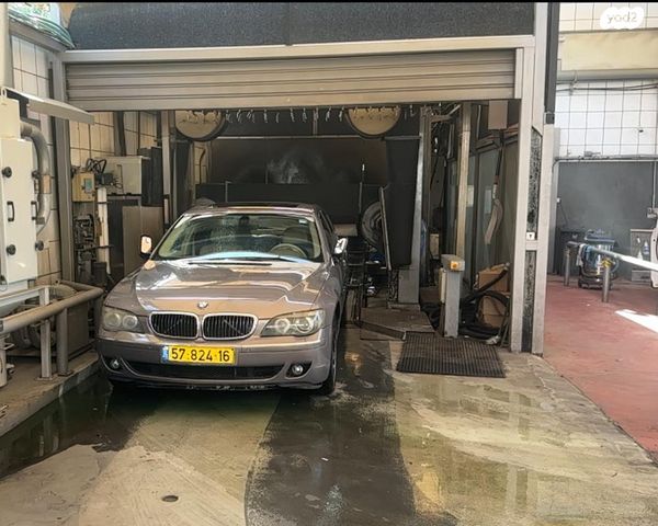 מודעת רכב ב מ וו סדרה 7