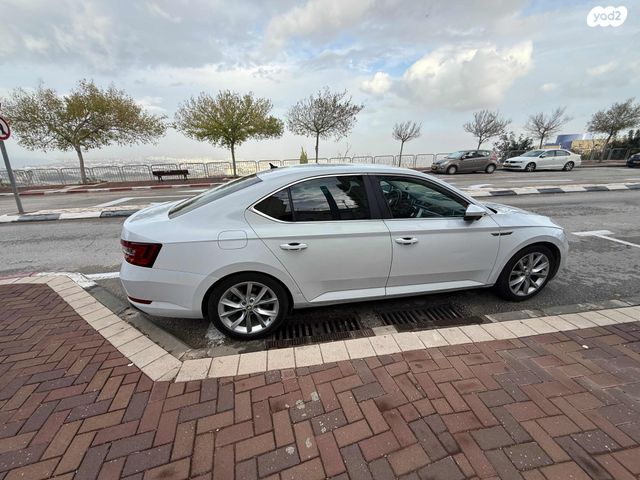 מודעת רכב סקודה סופרב