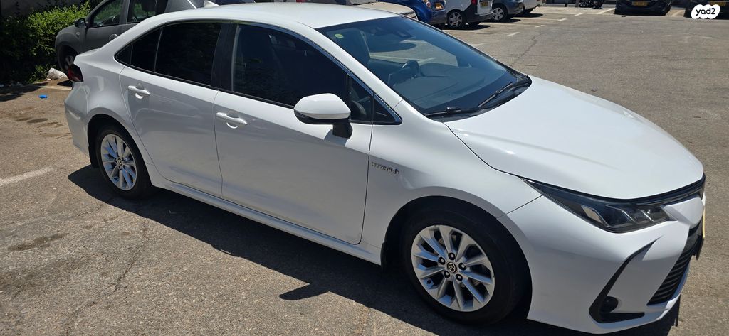 טויוטה קורולה