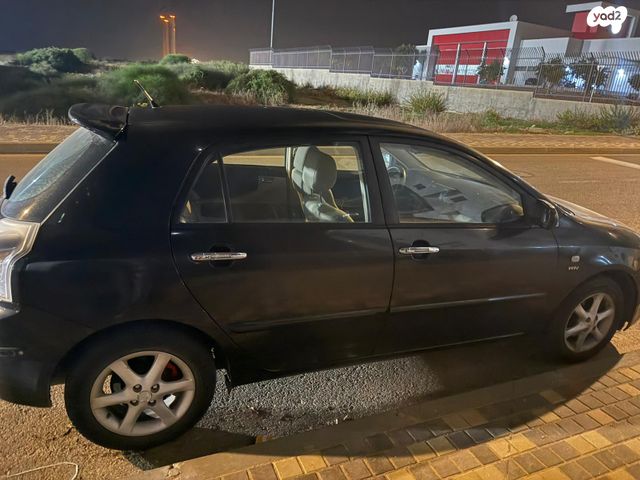 טויוטה קורולה