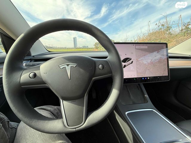 טסלה מודל 3