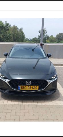 מודעת רכב מאזדה 3