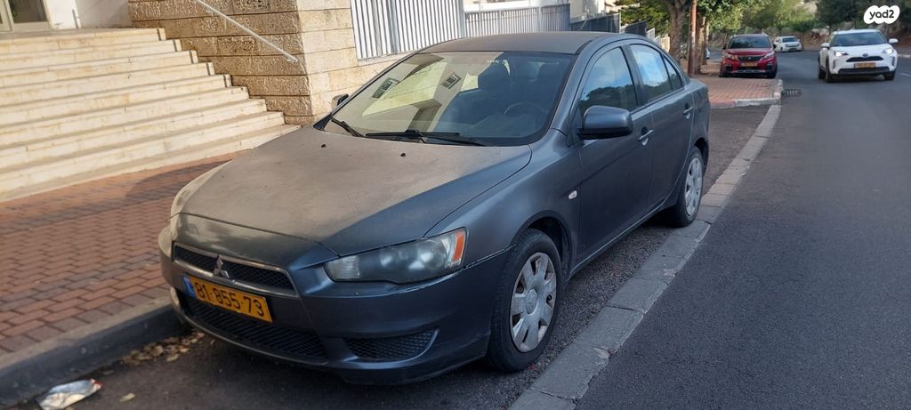 מודעת רכב מיצובישי לנסר