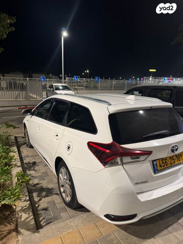 מודעת רכב טויוטה אוריס