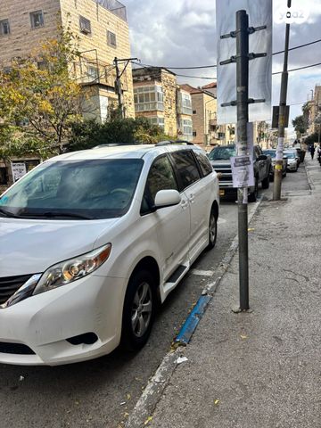 טויוטה סיינה