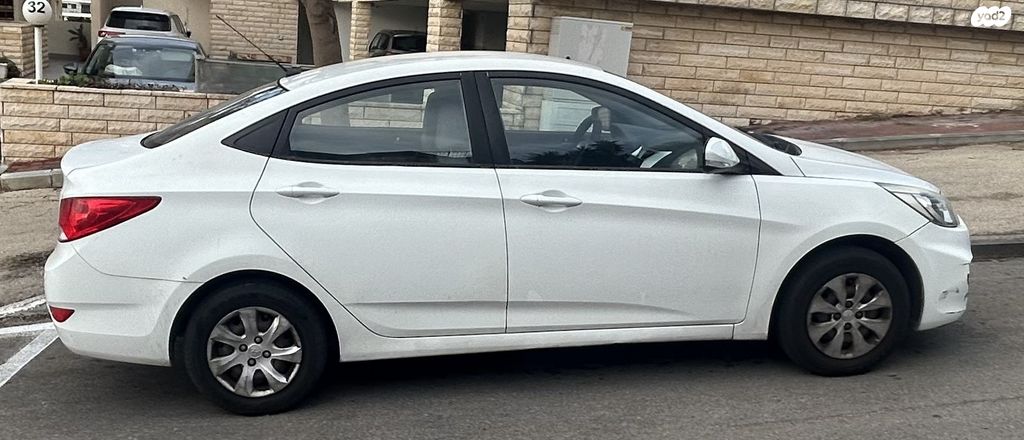 יונדאי אקסנט i25