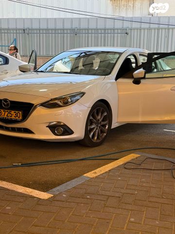 מודעת רכב מאזדה 3