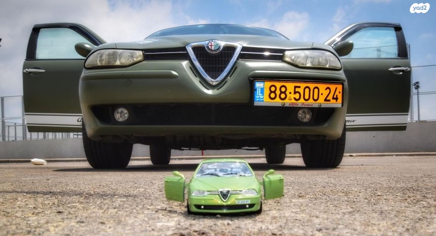 אלפא רומיאו 156