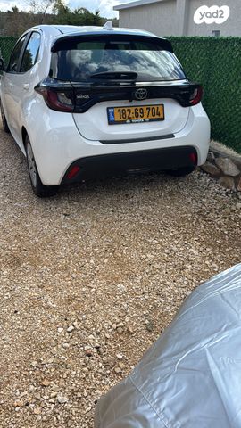 טויוטה יאריס