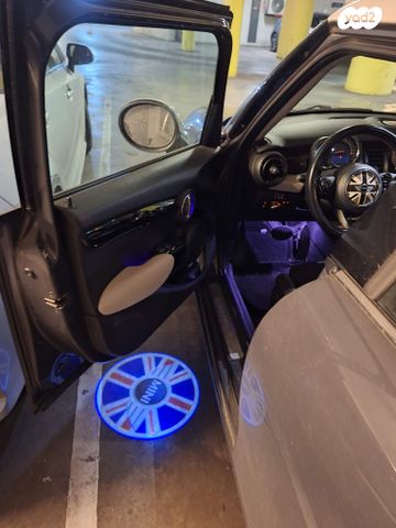 מודעת רכב מיני קופר