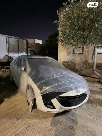 מודעת רכב מאזדה 3