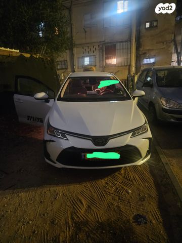 טויוטה קורולה