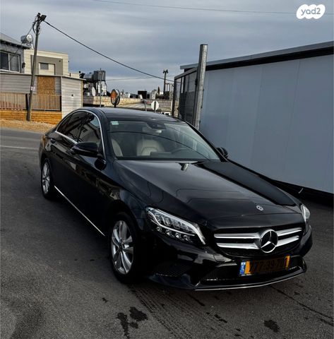 מודעת רכב מרצדס-בנץ C-class