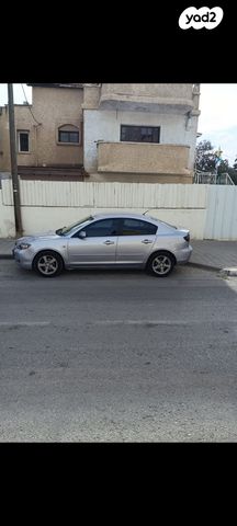 מודעת רכב מאזדה 3