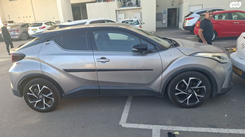 טויוטה C-HR