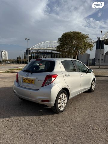 מודעת רכב טויוטה יאריס