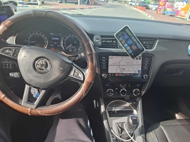 סקודה אוקטביה