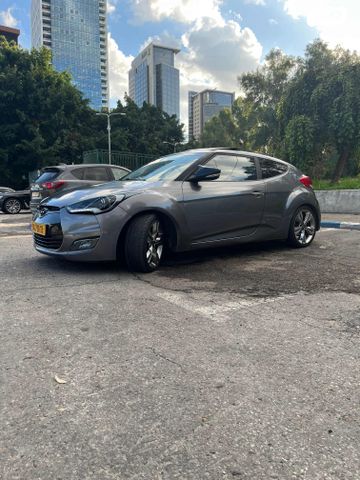 יונדאי ולוסטר