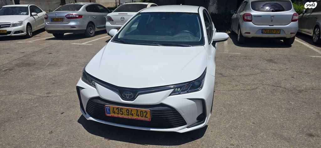 טויוטה קורולה