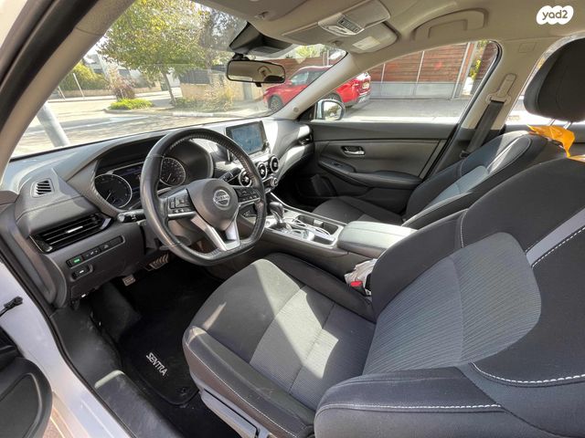 ניסאן סנטרה