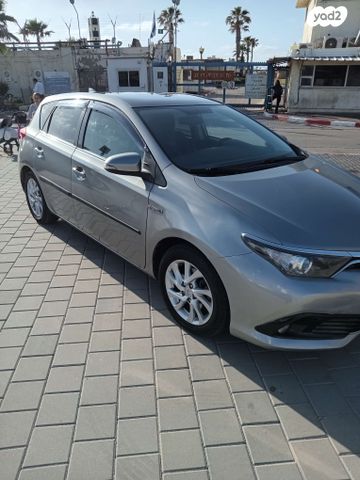 מודעת רכב טויוטה אוריס