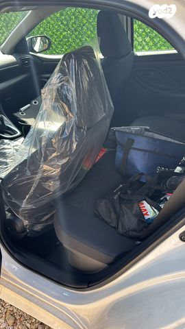 טויוטה יאריס