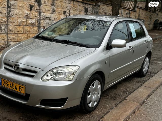 טויוטה קורולה